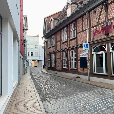 Ruhige Zentrale 2 Mit Balkon In *