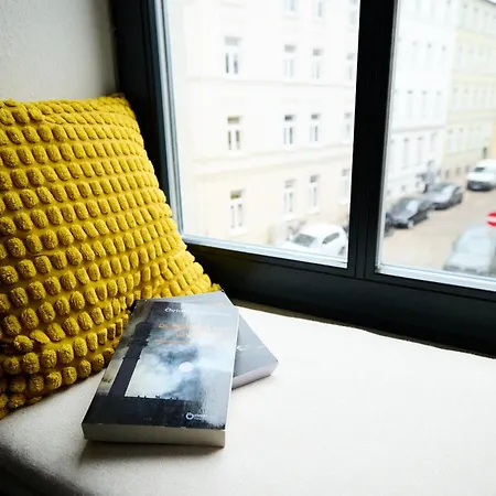 Ruhige Zentrale 2 Mit Balkon In * Schwerin (Mecklenburg-Vorpommern)