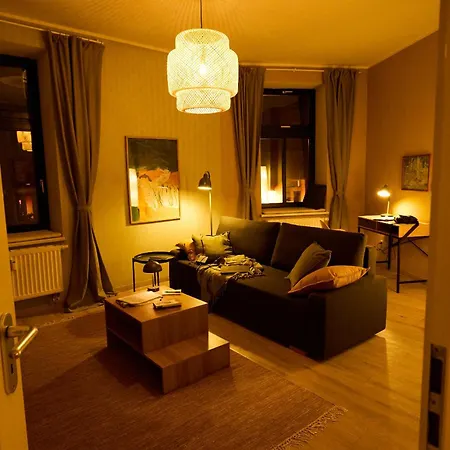 Daire Ruhige Zentrale 2 Mit Balkon In Schwerin (Mecklenburg-Vorpommern)