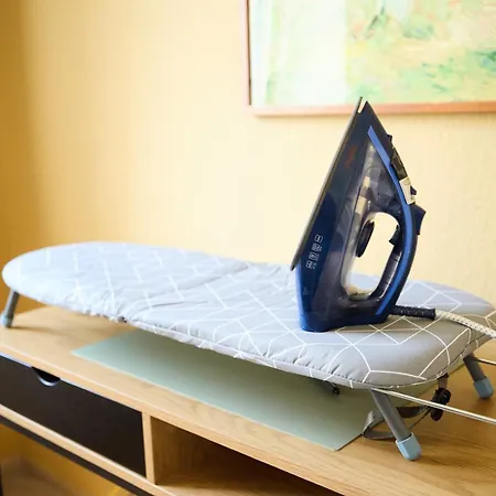 Ruhige Zentrale 2 Mit Balkon In * Schwerin (Mecklenburg-Vorpommern)