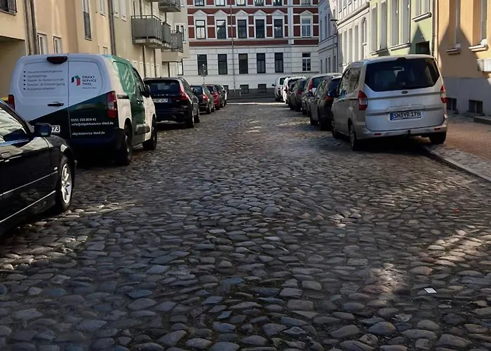 Appartamento Ruhige Zentrale 2 Mit Balkon In Schwerin (Mecklenburg-Vorpommern)