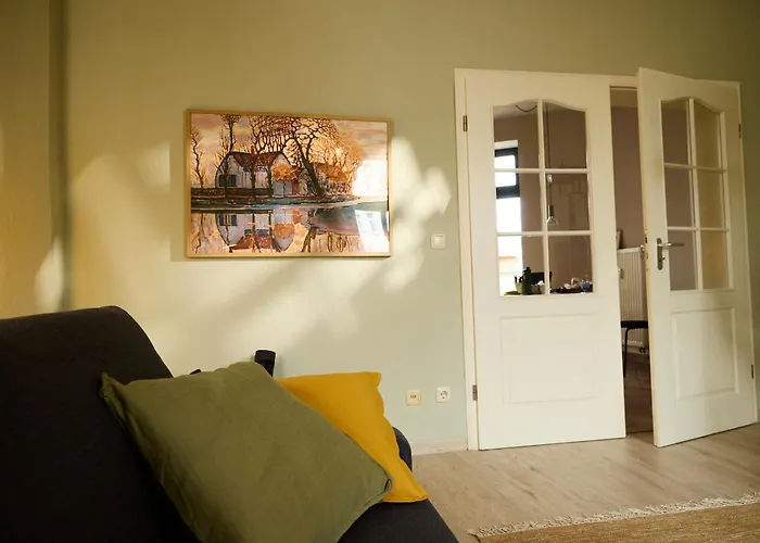 Ruhige Zentrale 2 Mit Balkon In Appartamento
